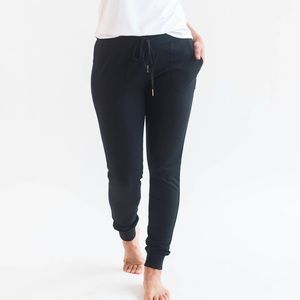 Black ZYIA Unwind Joggers - M